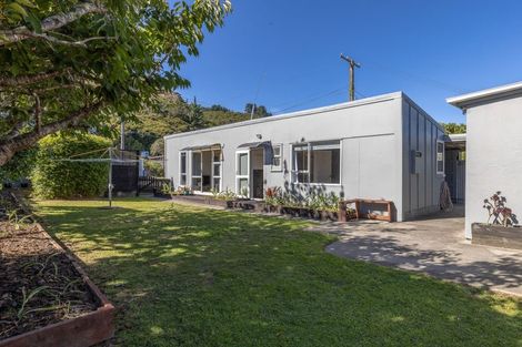 Photo of property in 85 Ruahine Street, Paraparaumu, 5032