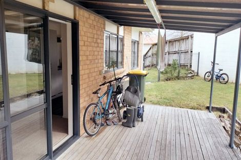 Photo of property in 18 Pyramid Place, Glen Eden, Auckland, 0602