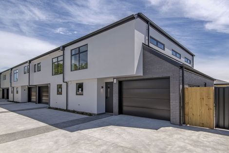 Photo of property in 2/677 Worcester Street, Linwood, Christchurch, 8062