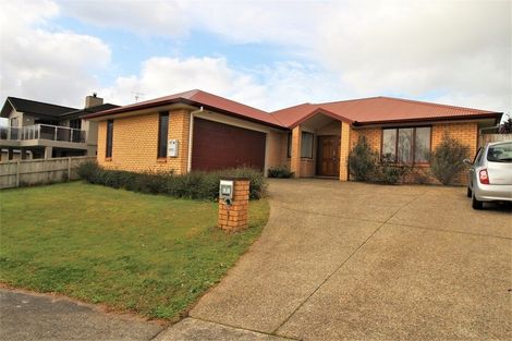 Photo of property in 1 Farleigh Close, Huntington, Hamilton, 3210