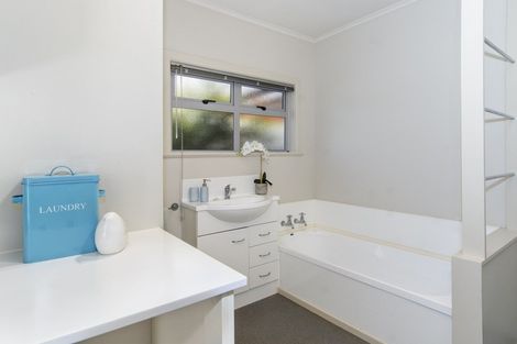 Photo of property in 230a Ngatai Road, Otumoetai, Tauranga, 3110