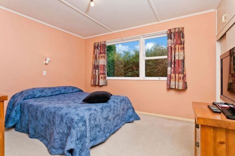 Photo of property in 3 Hamilton Place, Glenfield, Auckland, 0629