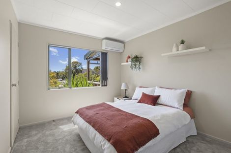 Photo of property in 80 Kamara Road, Glen Eden, Auckland, 0602