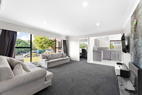 Photo of property in 18 Murray Road, Te Atatu Peninsula, Auckland, 0610