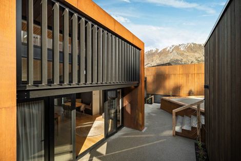 Photo of property in 11 Powder Terrace, Arthurs Point, Queenstown, 9371