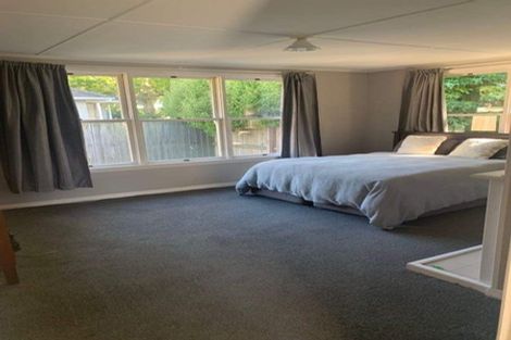 Photo of property in 33 Guildford Street, Burnside, Christchurch, 8053