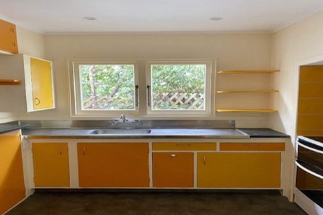 Photo of property in 6 Chaucer Road, Hospital Hill, Napier, 4110