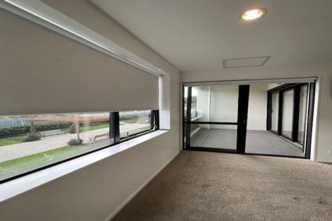 Photo of property in Apollo Apartments, 103/46 Rosedale Road, Rosedale, Auckland, 0632