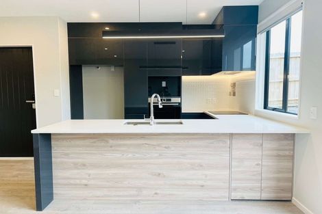 Photo of property in 17 Surf View Crescent, Red Beach, 0932