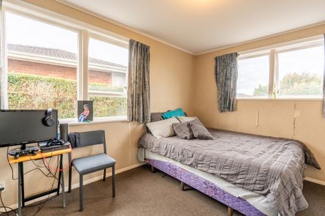 Photo of property in 73 Arimu Road, Papakura, 2110