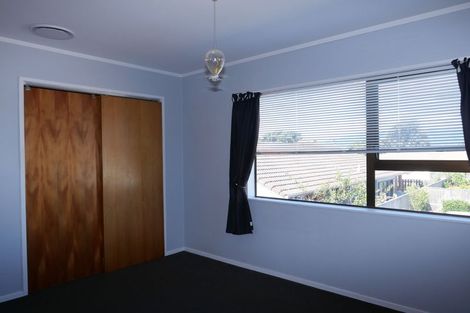 Photo of property in 8 Olive Terrace, Paraparaumu Beach, Paraparaumu, 5032