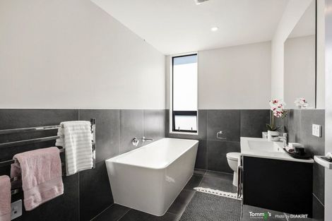 Photo of property in 19/6u Bushland Grove, Paparangi, Wellington, 6037
