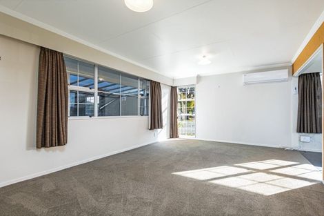 Photo of property in 24 Paradise Place, Milson, Palmerston North, 4414