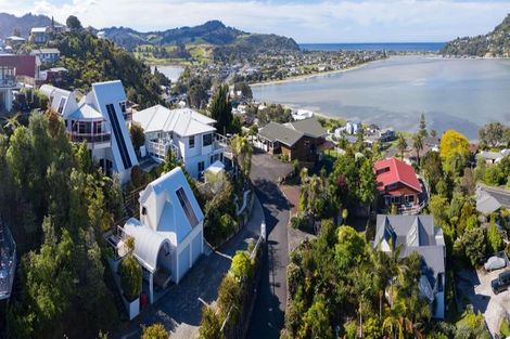 Photo of property in 19 Pine Grove, Tairua, 3508