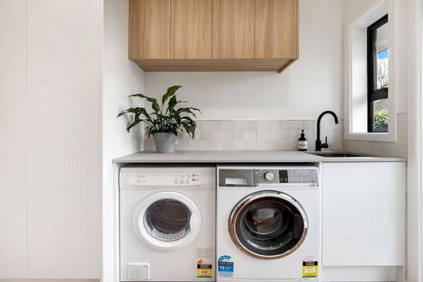 Photo of property in 53 Woodbury Street, Russley, Christchurch, 8042