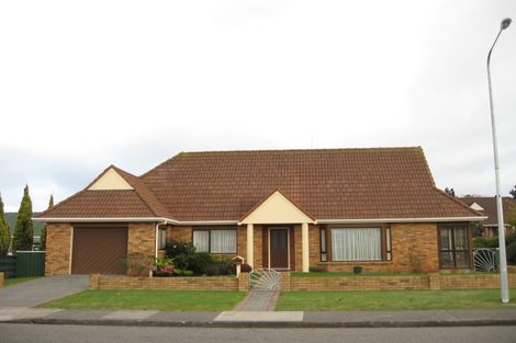 Photo of property in 113-123 Hillcrest Road, Raumati Beach, Paraparaumu, 5032