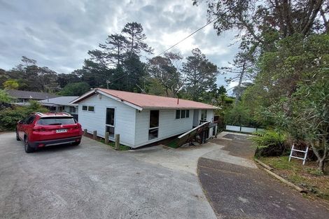 Photo of property in 1 Willowbrook Place, Titirangi, Auckland, 0604