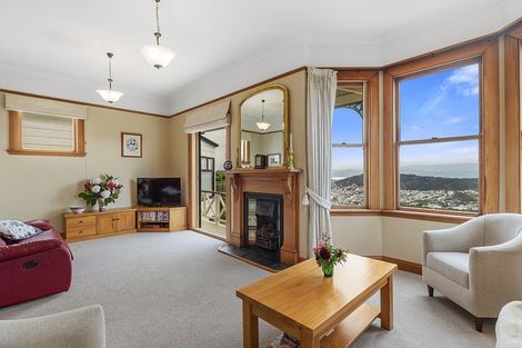 Photo of property in 35 Karepa Street, Brooklyn, Wellington, 6021