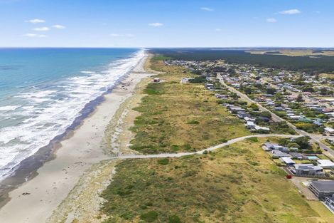 Photo of property in 7 Takitimu Street, Waitarere Beach, Levin, 5510