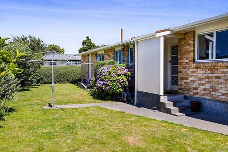 Photo of property in 3 Climie Crescent, Hawera, 4610