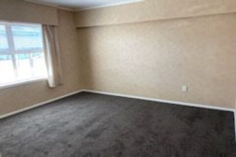 Photo of property in 11 Waller Avenue, Bucklands Beach, Auckland, 2012