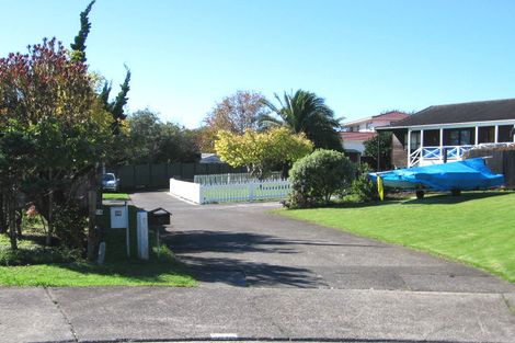 Photo of property in 16 Sheralee Place, Bucklands Beach, Auckland, 2014