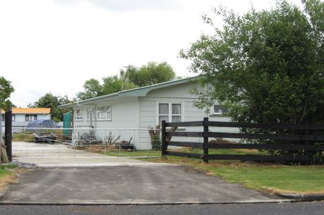 Photo of property in 16 Montgomery Avenue, Pukekohe, 2120