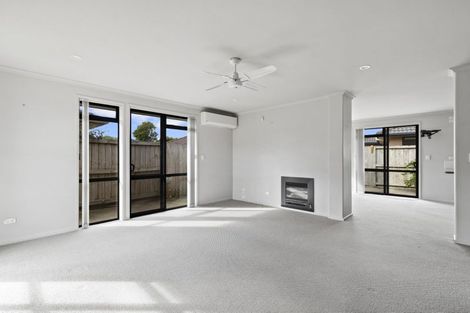 Photo of property in 5 Holcroft Place, Huntington, Hamilton, 3210