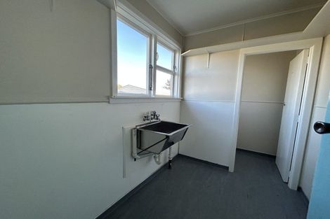 Photo of property in 8-10 Dix Crescent, Riversdale, Blenheim, 7201