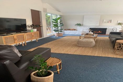 Photo of property in 53 John F Kennedy Drive, Milson, Palmerston North, 4414