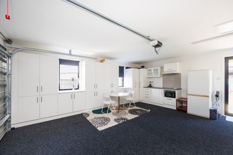 Photo of property in 6 Ivy Lane, Kelvin Grove, Palmerston North, 4414