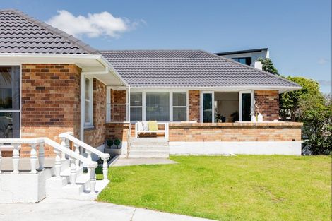 Photo of property in 90 Oceanview Road, Mount Maunganui, 3116