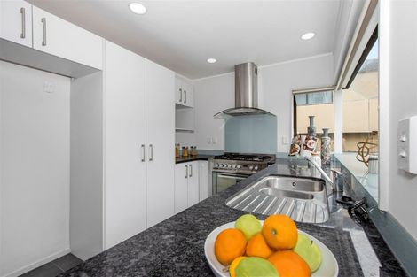 Photo of property in 6 Glucina Avenue, West Harbour, Auckland, 0618