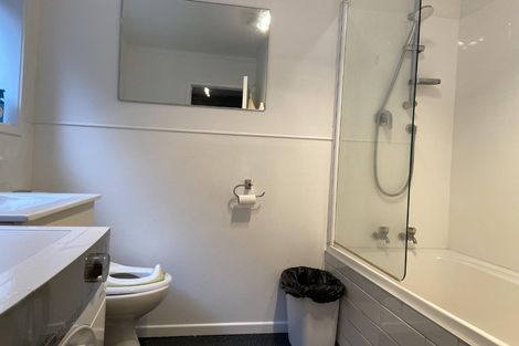 Photo of property in 5/134 Calliope Road, Stanley Point, Auckland, 0624