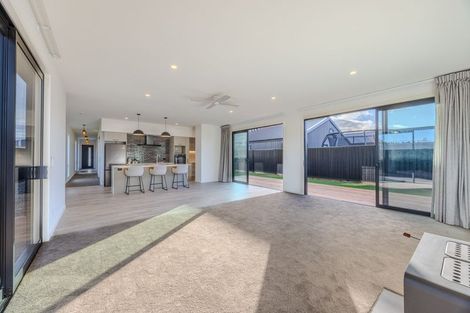 Photo of property in 21 Dunn Street, Lake Hawea, 9382
