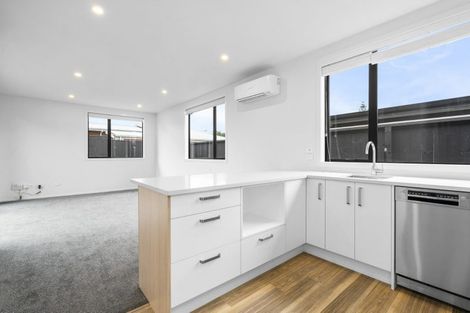 Photo of property in 23u2 Challinor Street, Pukete, Hamilton, 3200