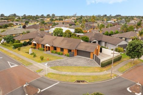Photo of property in 5 Seabreeze Place, Papamoa Beach, Papamoa, 3118