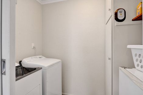 Photo of property in 38 Glamis Avenue, Bell Block, New Plymouth, 4312