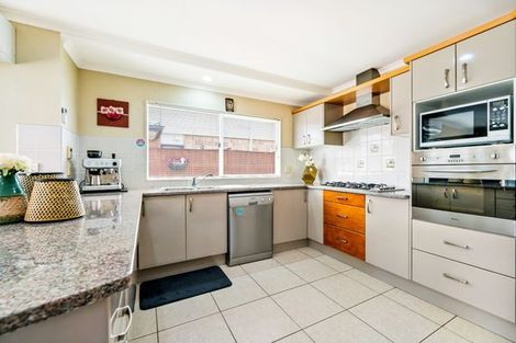Photo of property in 11 Barcaldine Road, Flat Bush, Auckland, 2016