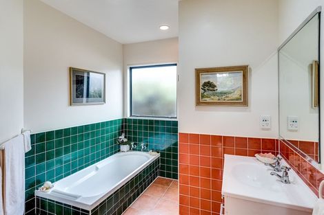 Photo of property in 10 Montpelier Drive, Taradale, Napier, 4112