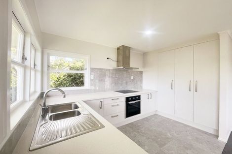 Photo of property in 12 Megan Avenue, Pakuranga Heights, Auckland, 2010