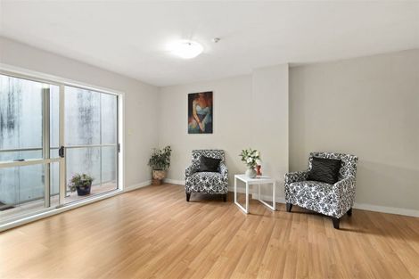 Photo of property in 7/81 Birkenhead Avenue, Birkenhead, Auckland, 0626