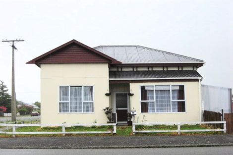 Photo of property in 22 Mill Street, Westport, 7825