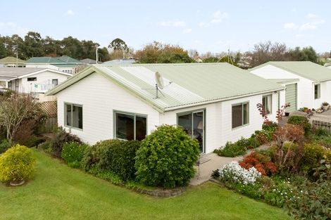Photo of property in 11 Bradley Street, Paeroa, 3600