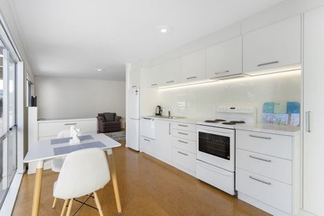 Photo of property in 20 Elizabeth Street, Orewa, 0931