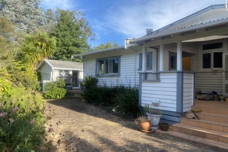 Photo of property in 408 Mangakura Road, Helensville, 0875