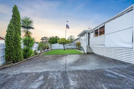 Photo of property in 16 Garus Avenue, Mangere East, Auckland, 2024
