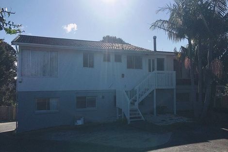 Photo of property in 31 Valley View Road, Glenfield, Auckland, 0629