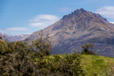 Photo of property in 14b Kinross Lane, Jacks Point, Queenstown, 9371