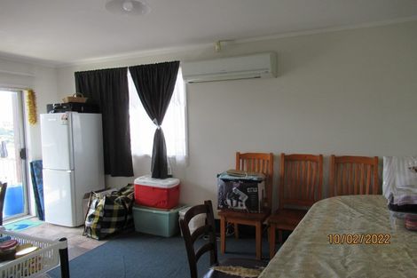 Photo of property in 25 Glenbervie Crescent, Massey, Auckland, 0614